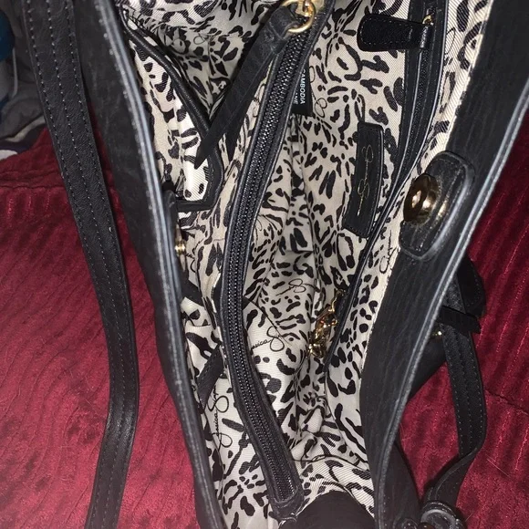 Jessica Simpson purse - Picture 3 of 5